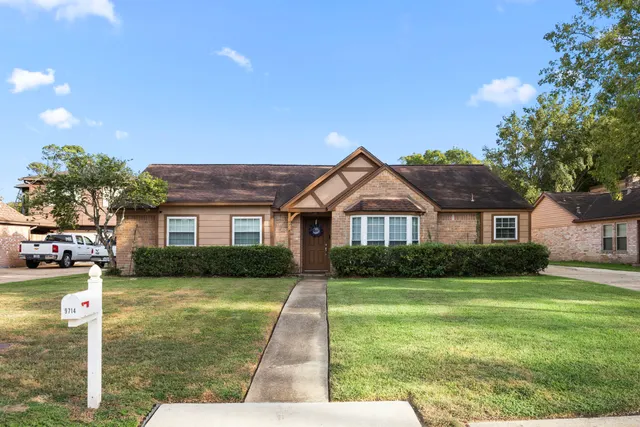 Popular Northshire Sec 02 Real Estate