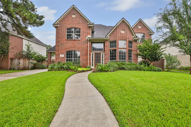 Popular Greentree Village Sec 07 Real Estate