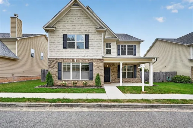 Popular Creekside at Rockbridge Real Estate