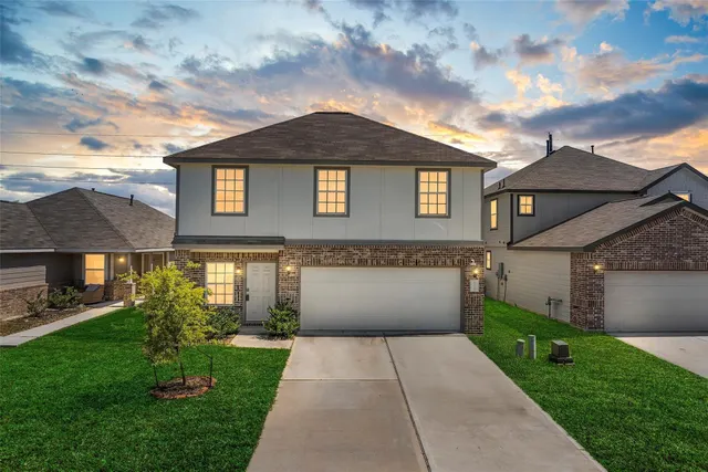 Popular CYPRESSWOOD LANDING Real Estate