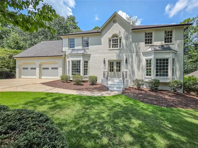 Popular Lee's Crossing Real Estate