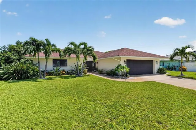 Expensive VILLAGE GREEN OF BRADENTON Real Estate
