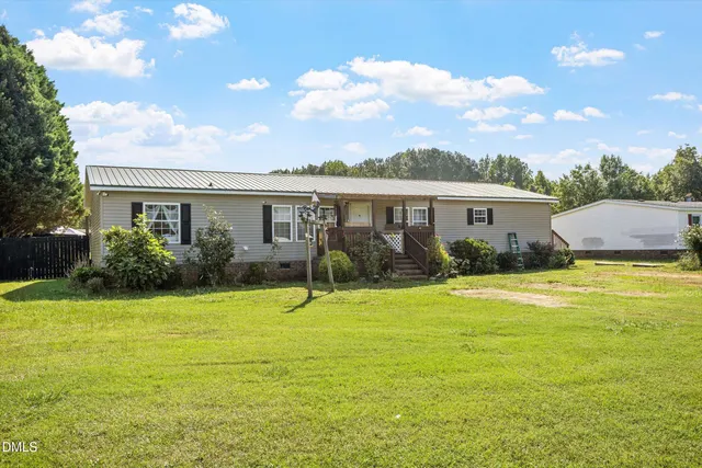 Popular Woodside Real Estate