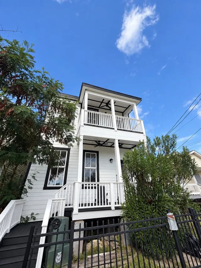 Popular 33 Harborside Real Estate