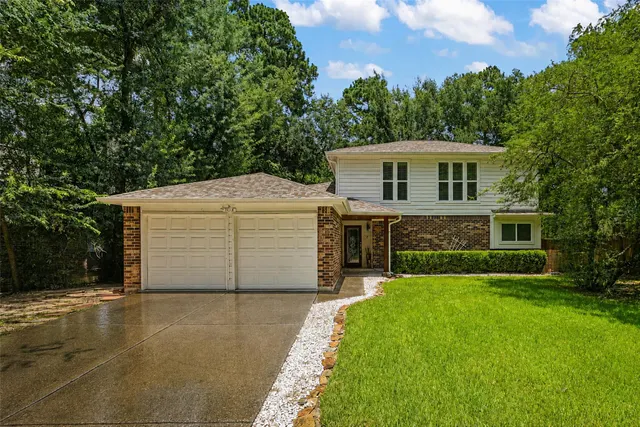 Popular WOODLANDS VILLAGE GROGANS MILL Real Estate