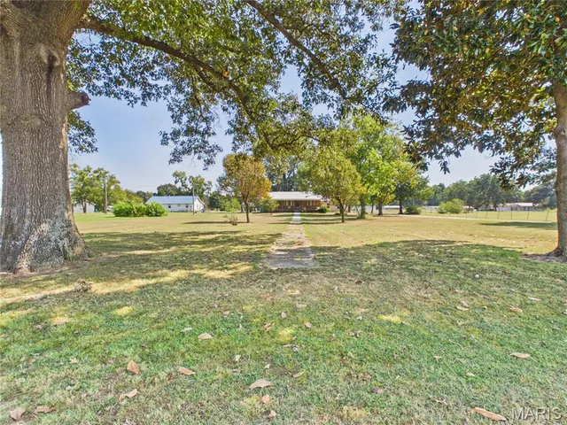 Popular Spooners Add Real Estate