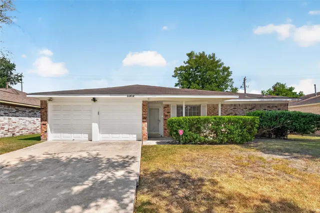 Popular Fondren Park Sec 01 Real Estate