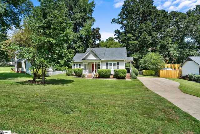 Popular Wedgewood Place Real Estate
