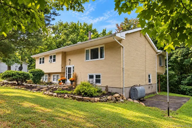 Popular Monroe Hills Estates Real Estate