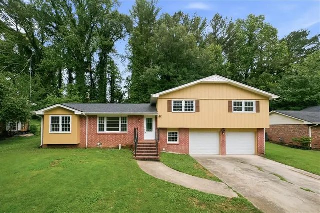 Popular Greenbay Estates Real Estate