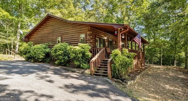 Popular Wellington Hills Real Estate