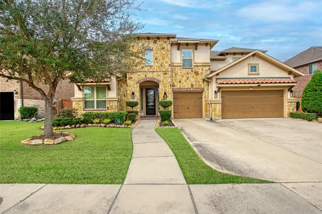 Popular Aliana Sec 59 Real Estate