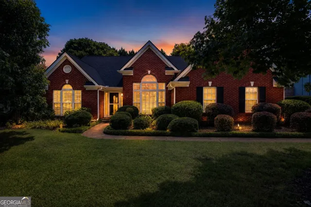Popular IVY GREEN PH 2 Real Estate