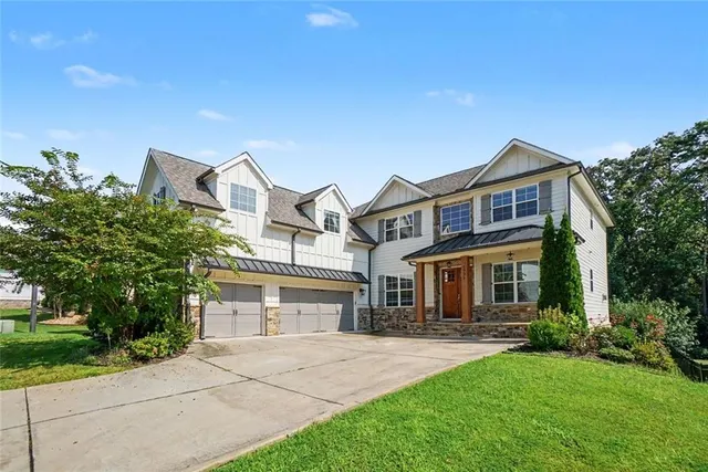 Popular Rockwater Estates Real Estate