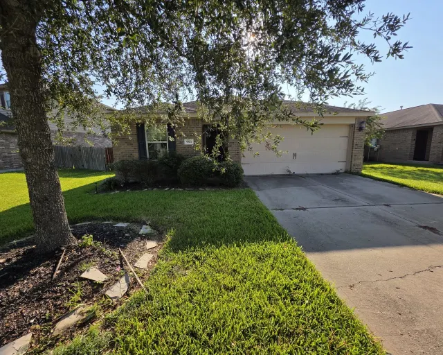 Cheap Sterling Lakes At Iowa Colony Real Estate