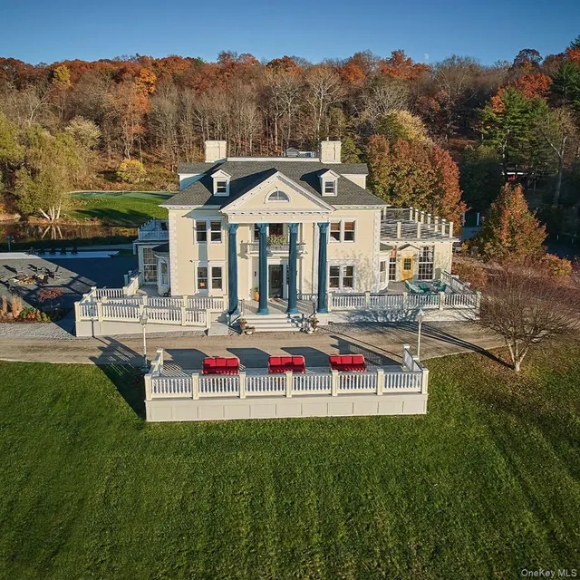 Expensive Staatsburg Real Estate