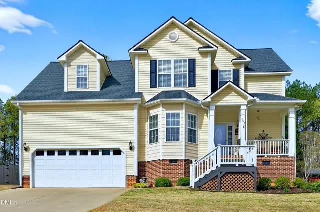 Popular Twisted Oaks Real Estate