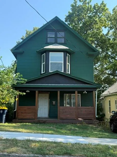 Popular Pleasant View Chas Finlay Real Estate