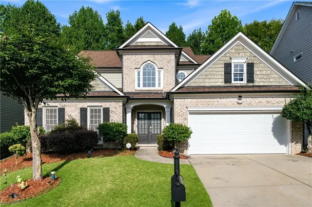 Popular Hamilton Grove Real Estate