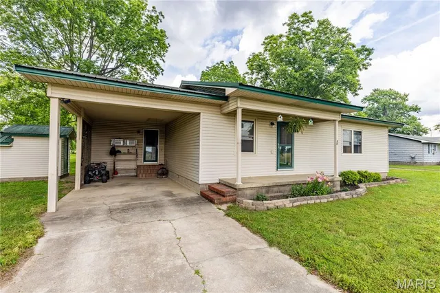 Popular East Prairie Real Estate