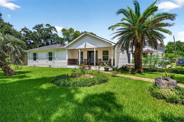 Expensive Garden Villas Real Estate