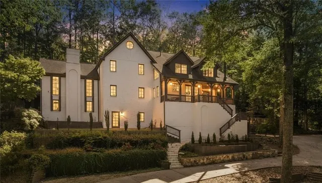 Popular River Chase Real Estate