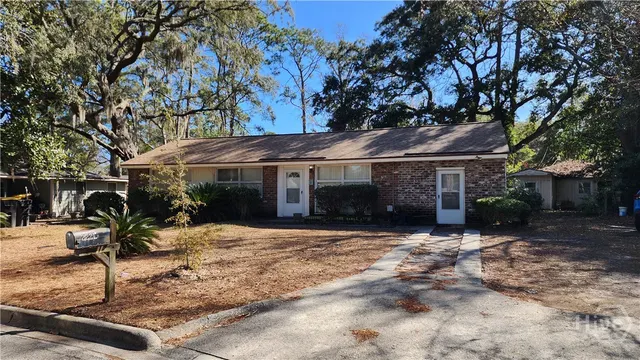 Popular Daffin Heights Real Estate
