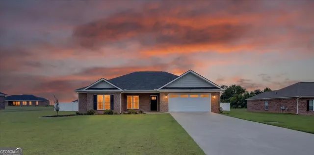 Popular Sunfield Station Real Estate
