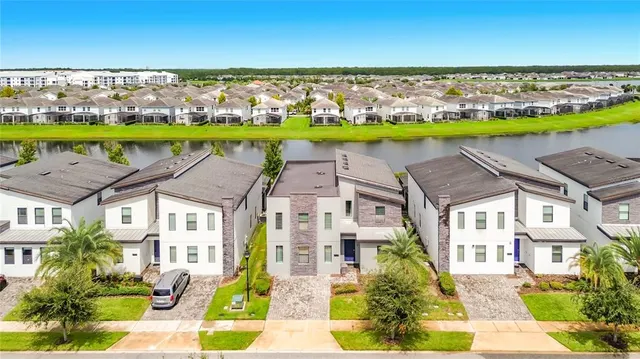 Expensive STOREY LAKE PH 3 Real Estate