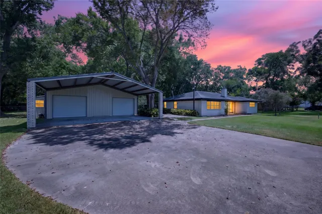 Popular Durrett Real Estate
