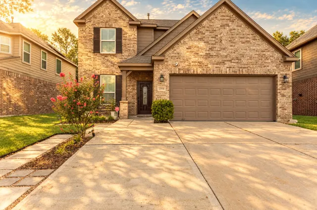 Popular Cypresswood Point Sec 8 Real Estate