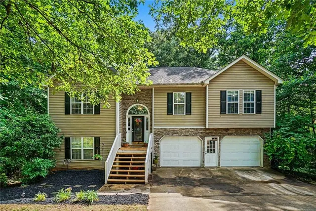 Popular Queensbury  Orchard Real Estate