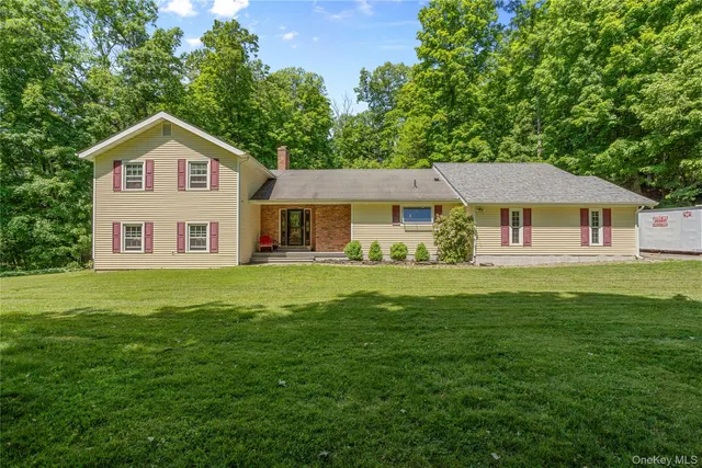 Popular Pleasant Valley Real Estate