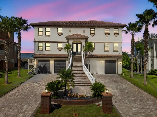 Popular HARBORPOINTE Real Estate