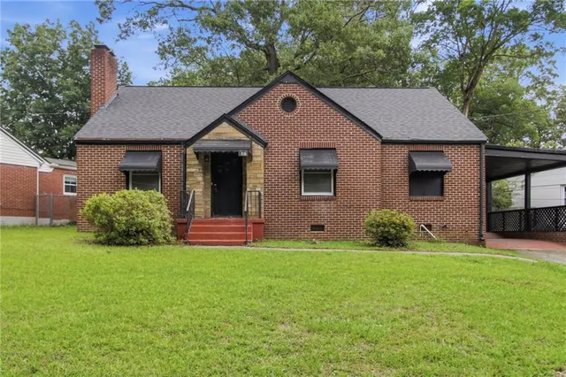 Popular Sylvan Park Real Estate