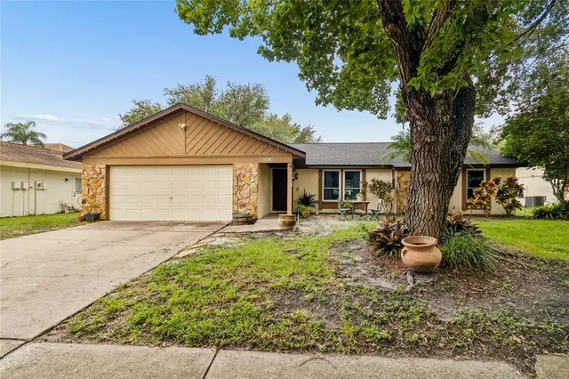 Popular MANDARIN LAKES Real Estate