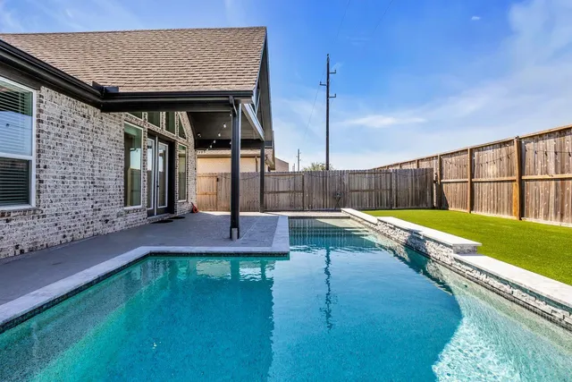 Expensive Towne Lake Sec 65 Real Estate