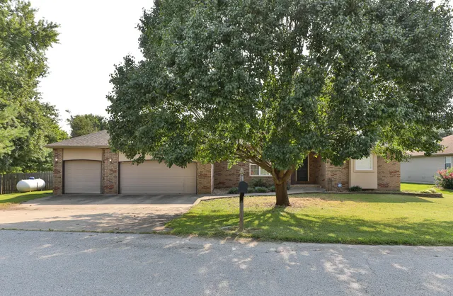 Cheap River Downs West Real Estate
