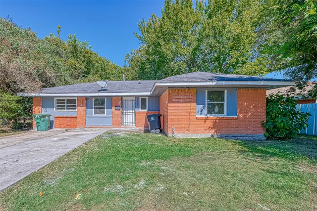 Popular Reedwoods Real Estate