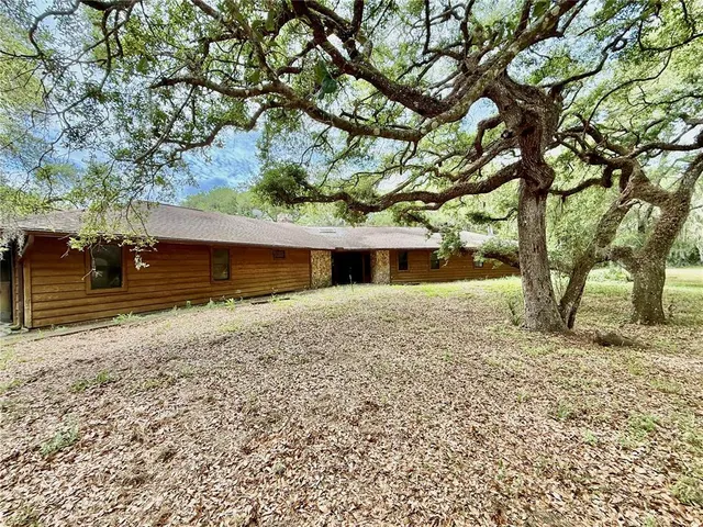 Popular Oak Hill Real Estate
