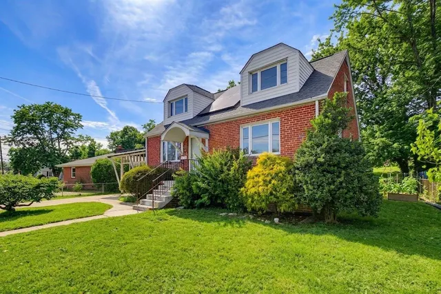 Popular Carroll Knolls Real Estate