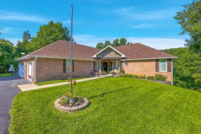Popular Dogwood Ridge Real Estate