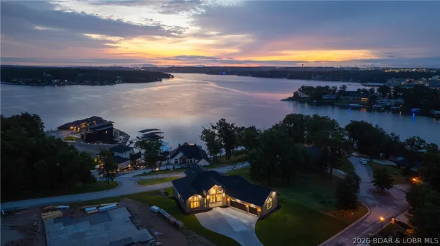 Popular Nichols Point Real Estate