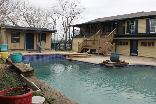 Expensive Hy Scott Real Estate