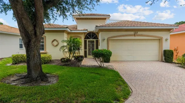 Cheap BELLAGIO ON VENICE ISLAND Real Estate