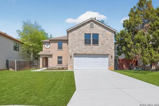 Popular Lincoln Park Real Estate