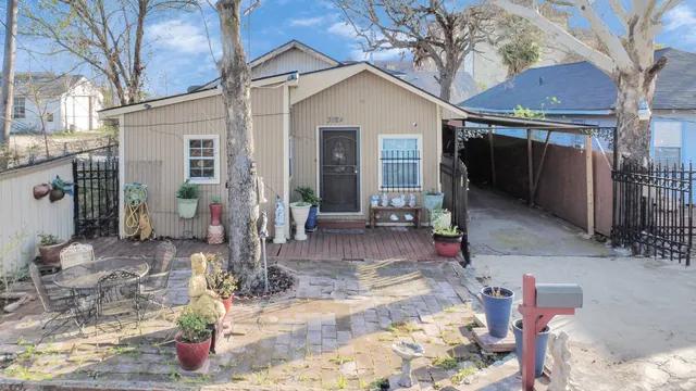 Expensive Meadowlawn Real Estate