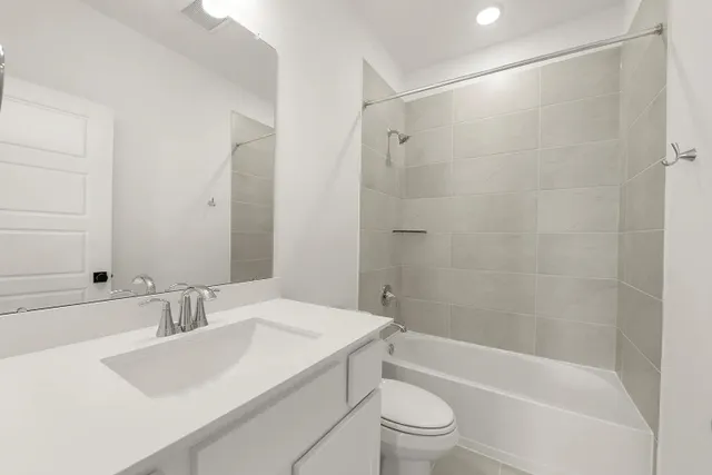 Cheap Austin Point 70 Real Estate