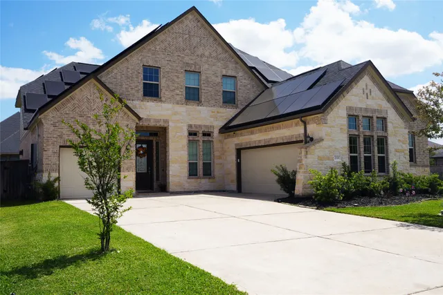 Expensive Firethorne West Real Estate