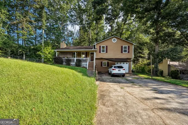 Cheap BROOKS FARM Real Estate